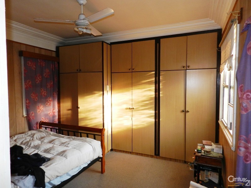 11 Third Avenue, Harristown QLD 4350