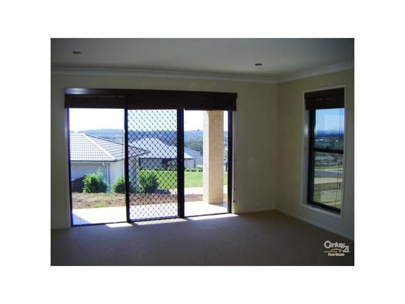 11 Liam Drive, Highfields QLD 4352