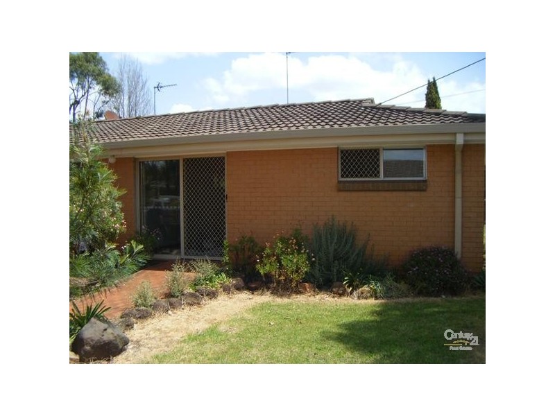 1/26 Knockator Crescent, Centenary Heights QLD 4350