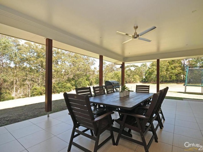 10 Janelle Court, Highfields QLD 4352