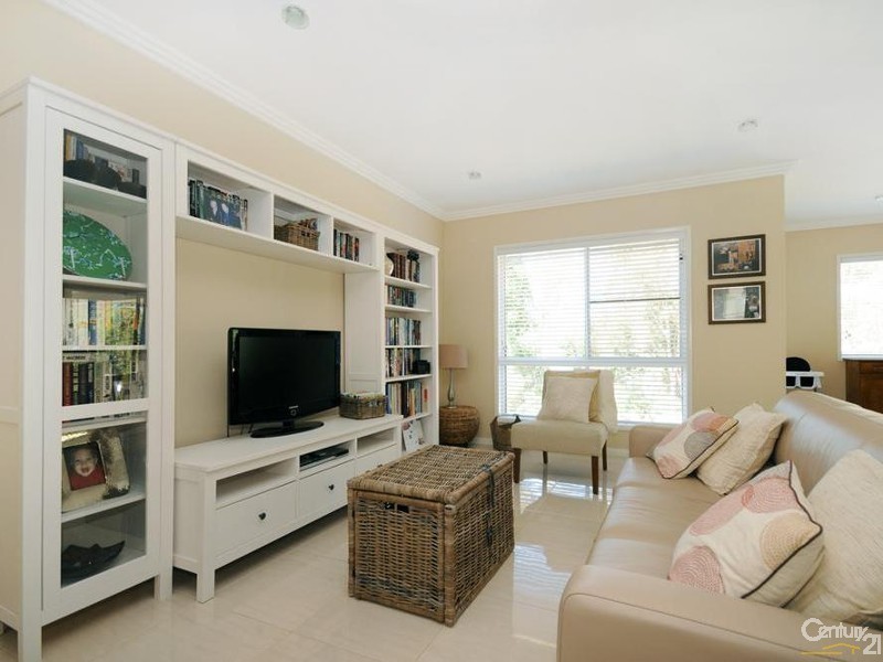 10 Janelle Court, Highfields QLD 4352