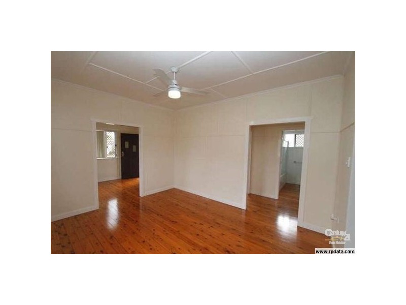 12 Power Street, Harristown QLD 4350