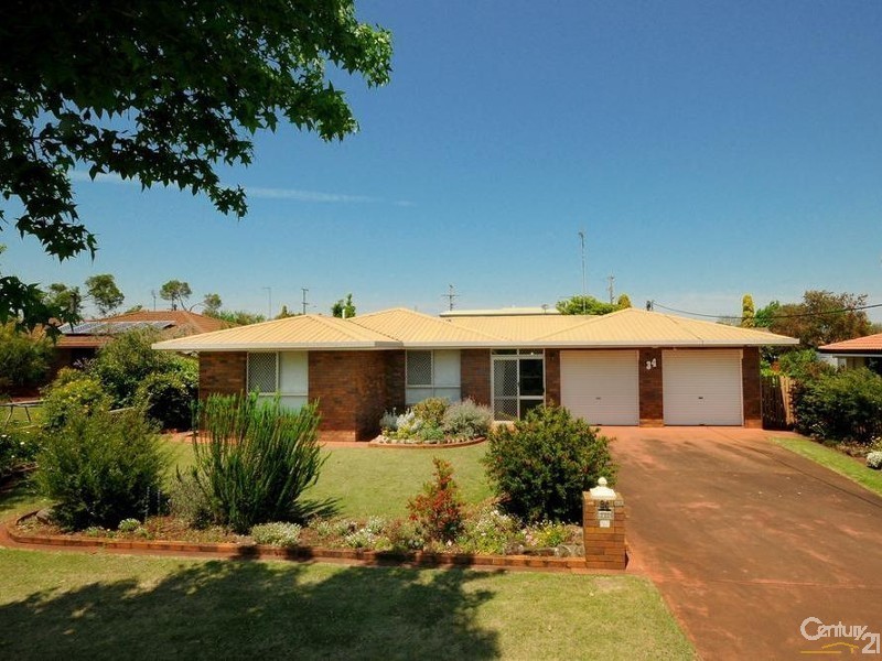 34 Hazel Street, Centenary Heights QLD 4350