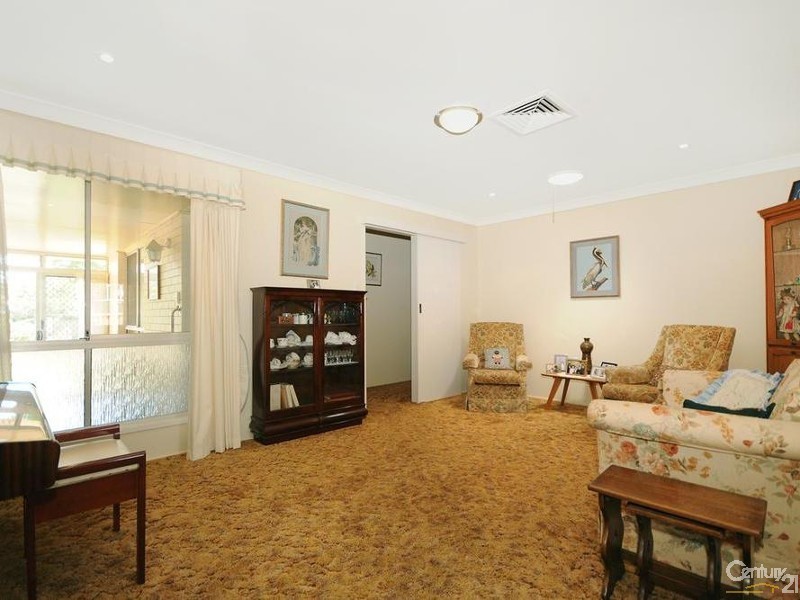 34 Hazel Street, Centenary Heights QLD 4350