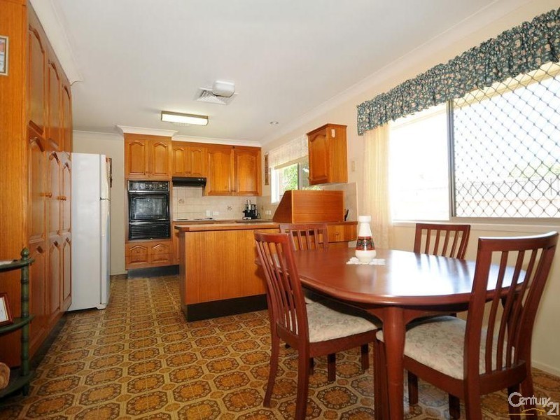 34 Hazel Street, Centenary Heights QLD 4350