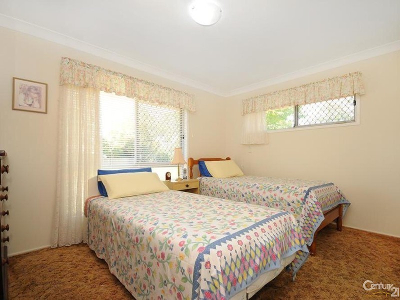 34 Hazel Street, Centenary Heights QLD 4350