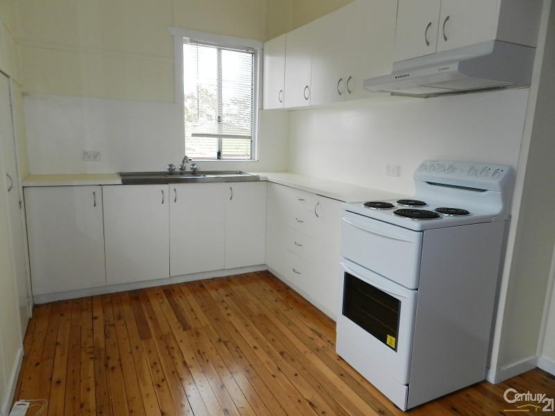 2/2 Katherine Street, North Toowoomba QLD 4350