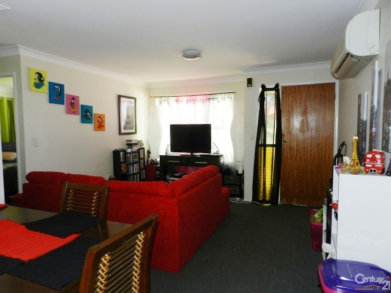 36 Priest Street, Rockville QLD 4350