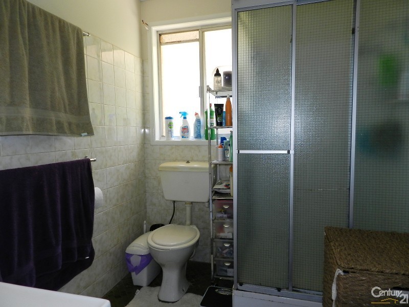 36 Priest Street, Rockville QLD 4350