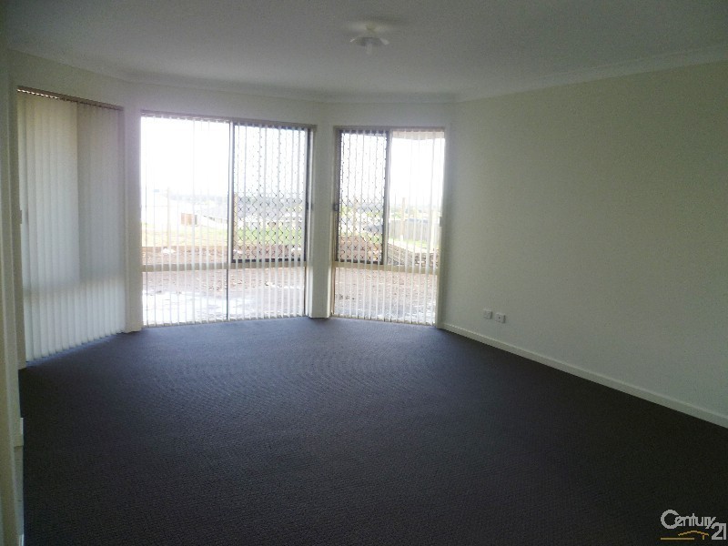 17 Rubie Court, Westbrook QLD 4350