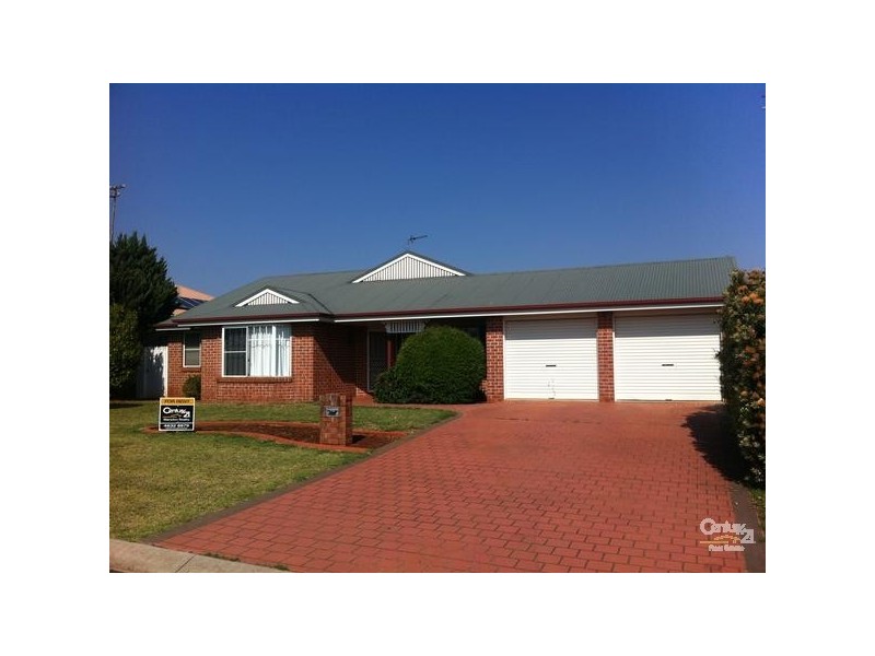 9 Buckle Street, Middle Ridge QLD 4350