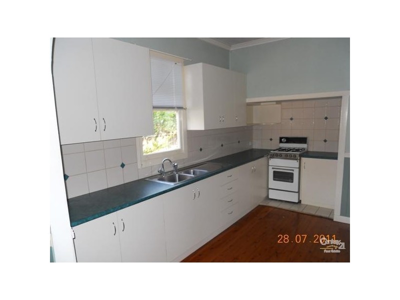 39 McGregor Street, Wilsonton QLD 4350