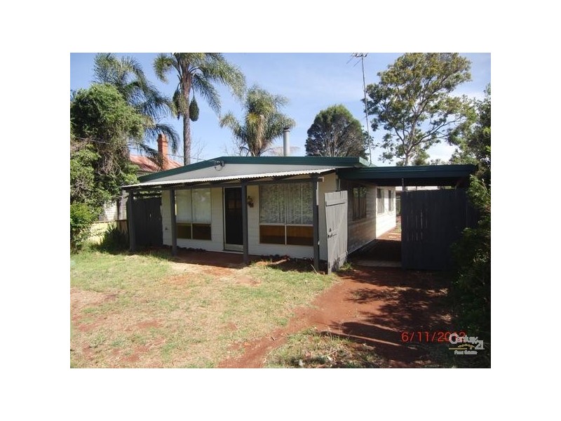 14a Lendrum Street, Newtown QLD 4350