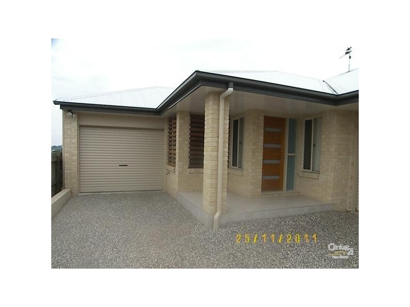 2/125 Platz Street, Darling Heights QLD 4350