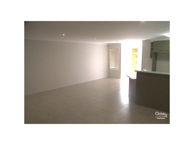 2/125 Platz Street, Darling Heights QLD 4350