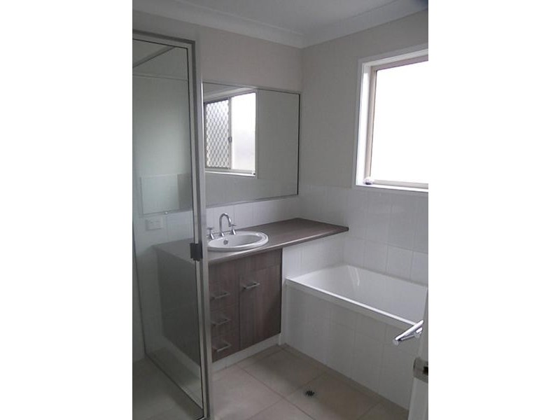 2/125 Platz Street, Darling Heights QLD 4350