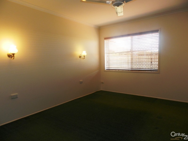 53 Pillar Street, Middle Ridge QLD 4350