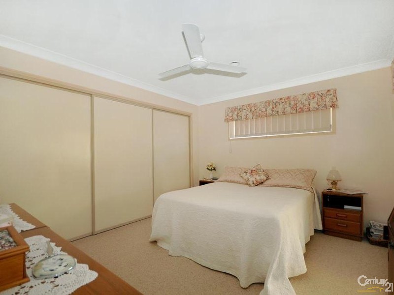 5 Bernborough Court, Glenvale QLD 4350