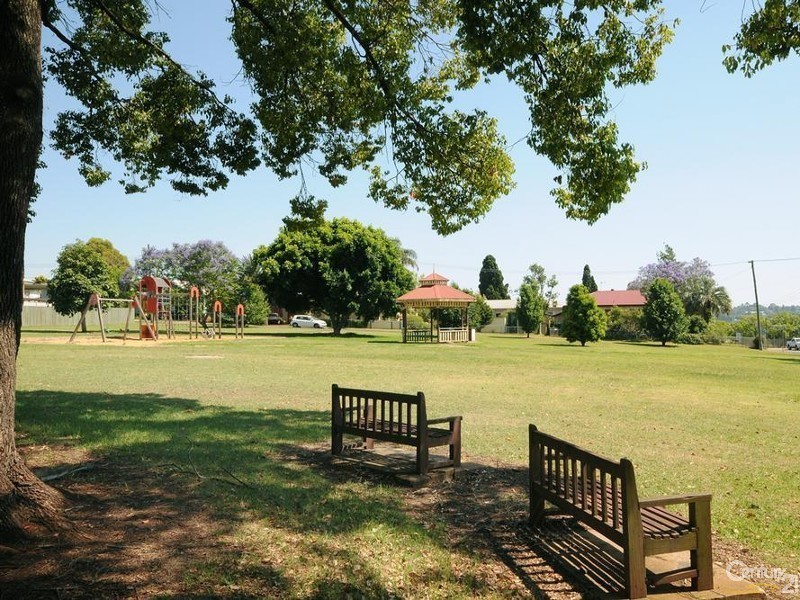 5 Norwood Street, Toowoomba QLD 4350