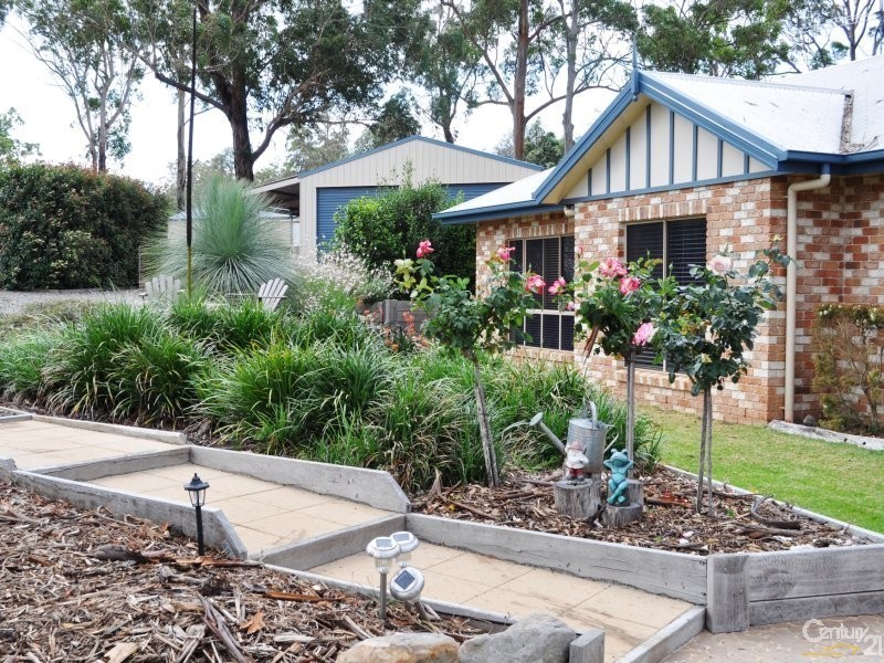 7 Flinders Street, Cabarlah QLD 4352