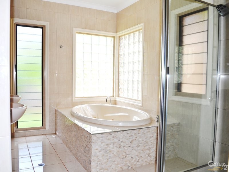 7 Flinders Street, Cabarlah QLD 4352