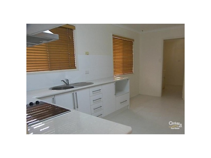 374 Hume Street, Centenary Heights QLD 4350