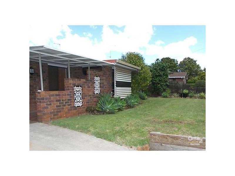 374 Hume Street, Centenary Heights QLD 4350