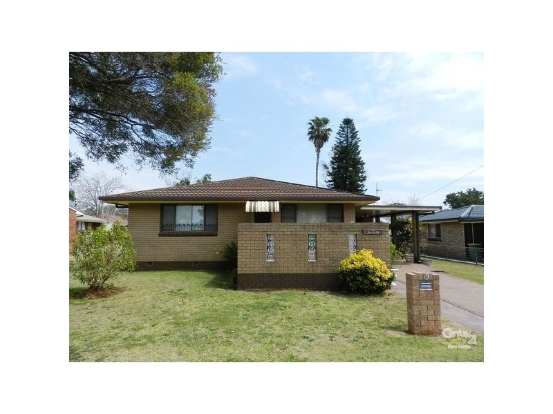 19 Winstanley Street, Newtown QLD 4350