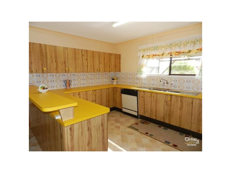 19 Winstanley Street, Newtown QLD 4350