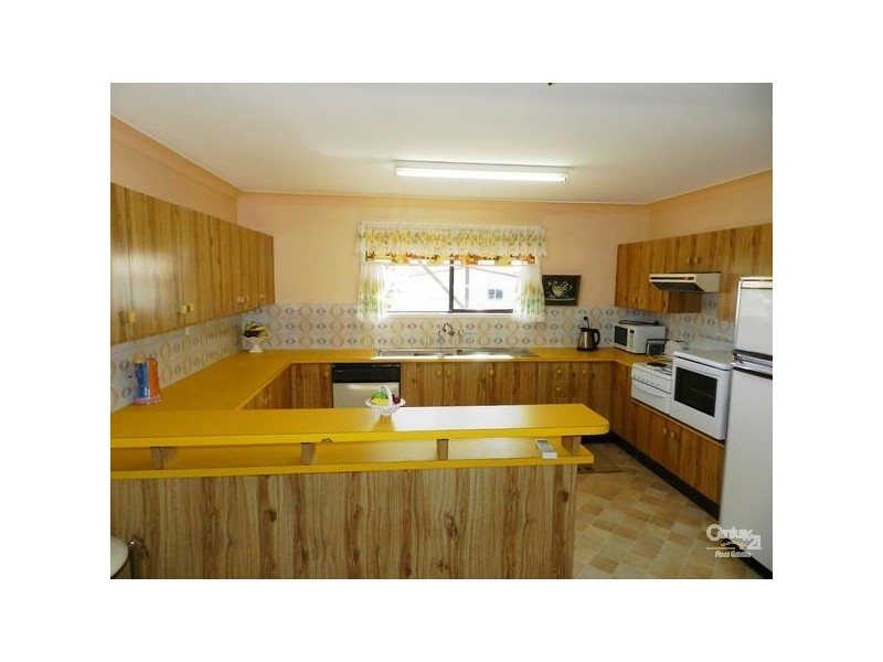 19 Winstanley Street, Newtown QLD 4350