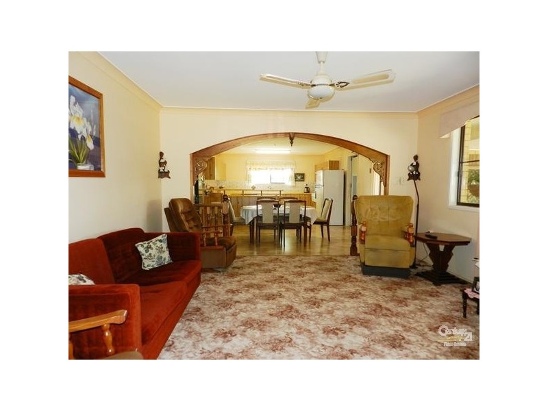 19 Winstanley Street, Newtown QLD 4350