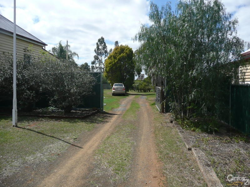 41 Cory Street, Oakey QLD 4401