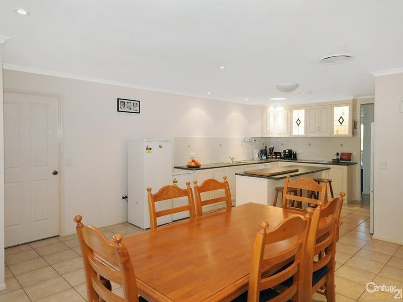 20 Patron Crescent, Glenvale QLD 4350