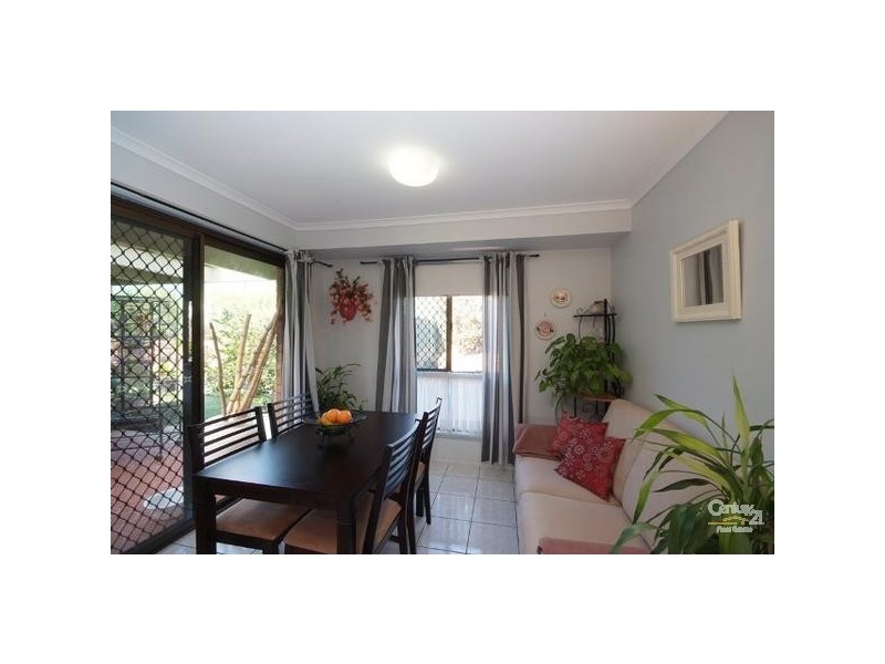 121 Glenvale Road, Newtown QLD 4350