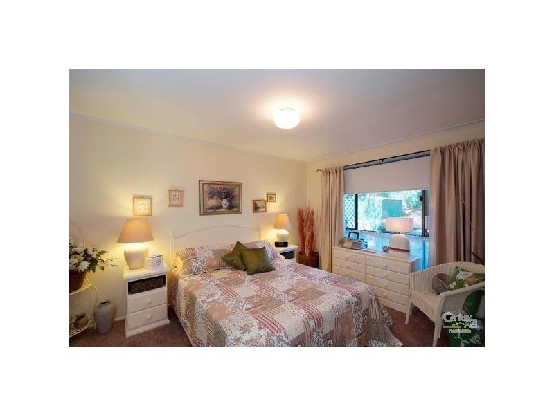 121 Glenvale Road, Newtown QLD 4350