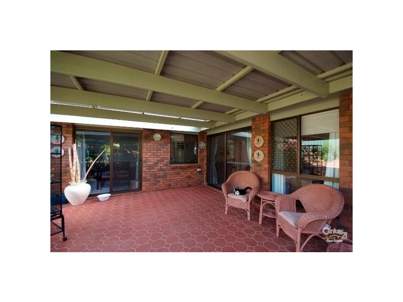 121 Glenvale Road, Newtown QLD 4350