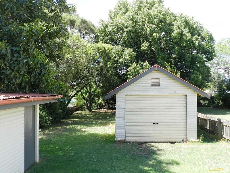 15 Park Street, Wilsonton QLD 4350