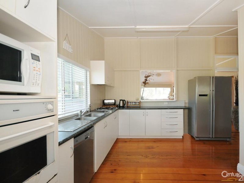 3 Empress Street, Centenary Heights QLD 4350