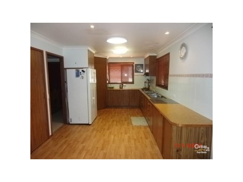 8 Jacaranda Court, Rangeville QLD 4350