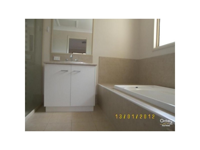 1/16 Anzac Avenue, Newtown QLD 4350