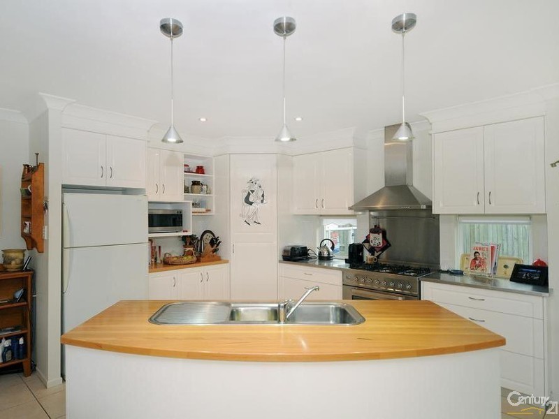 95 Spring Street, Middle Ridge QLD 4350