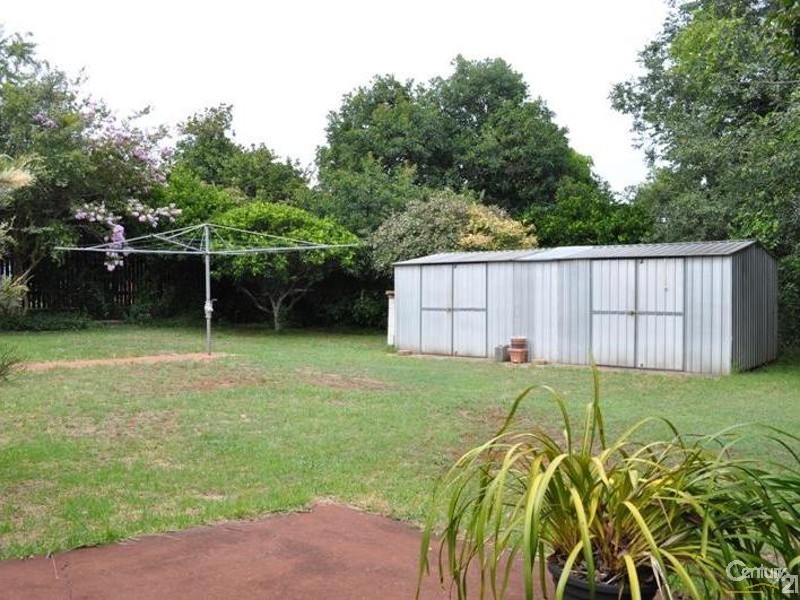 10 Chelsea Court, Centenary Heights QLD 4350