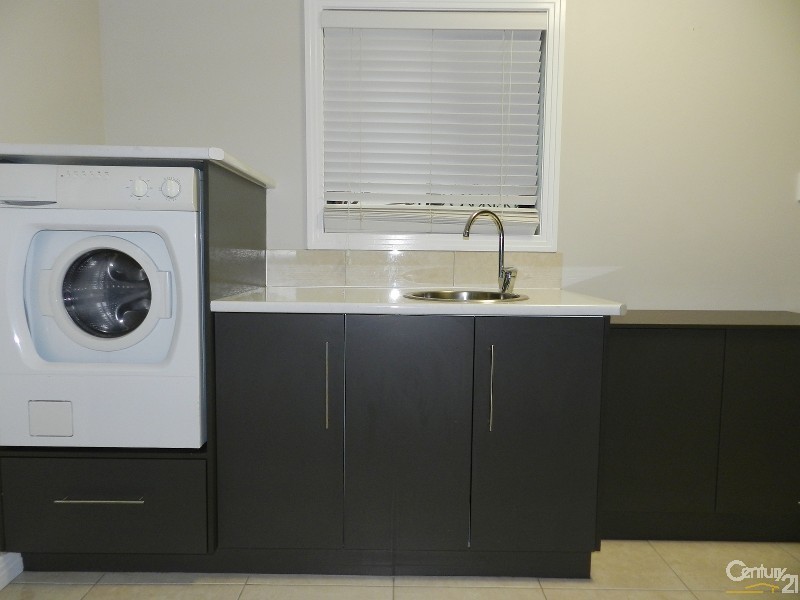 26 Maker Street, Rangeville QLD 4350