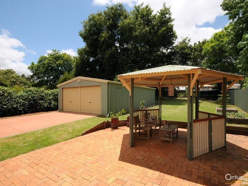 38 Llewellyn Street, Centenary Heights QLD 4350