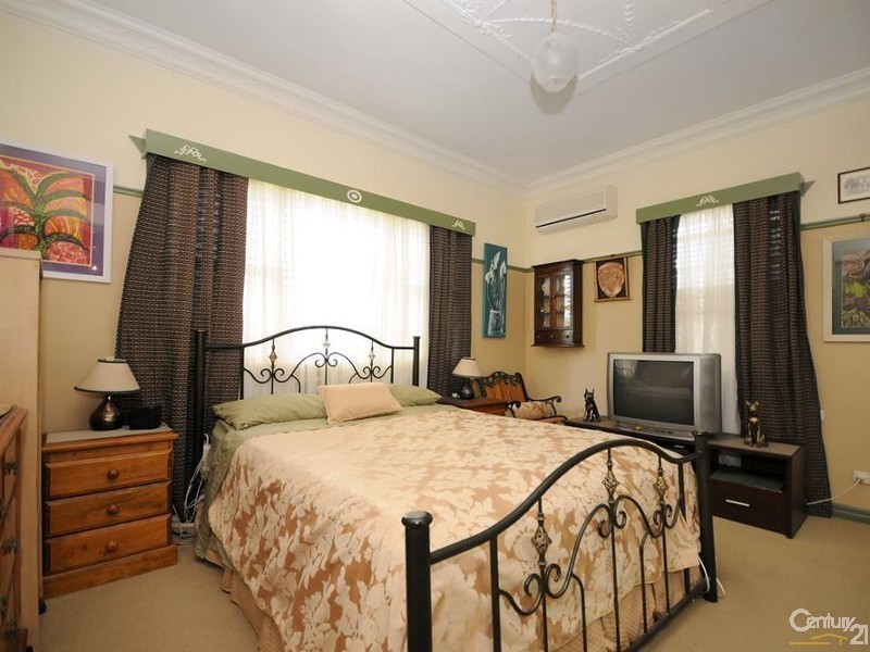 13 West Street, Toowoomba QLD 4350