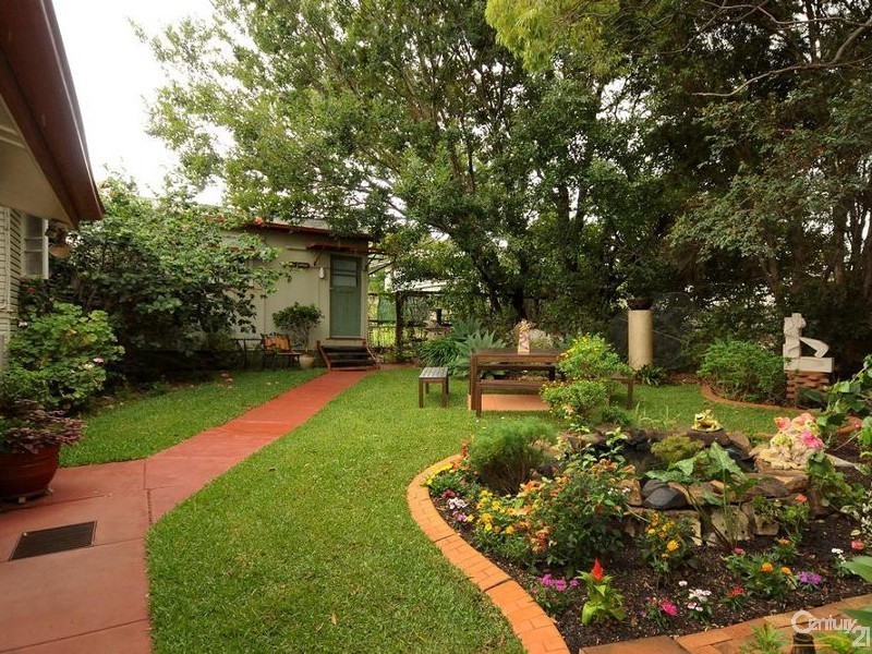 13 West Street, Toowoomba QLD 4350