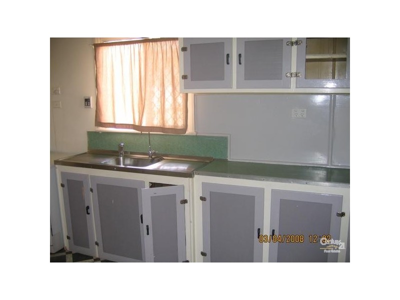 6 Cox Street, Wilsonton QLD 4350