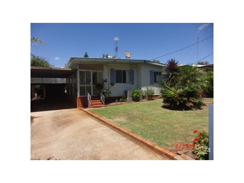 18 Dalgleish Street, South Toowoomba QLD 4350