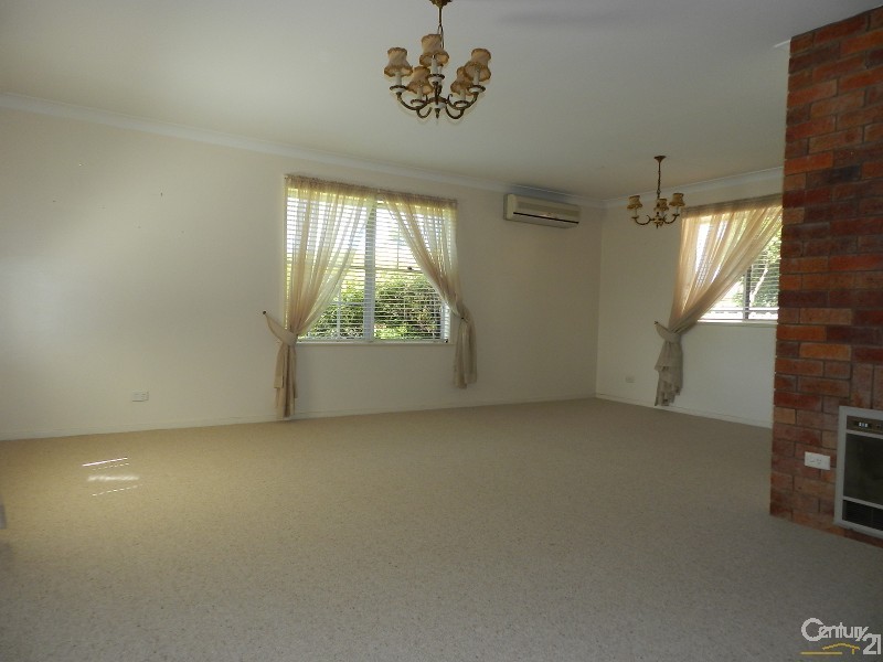 13 Trousdell Court, Rockville QLD 4350