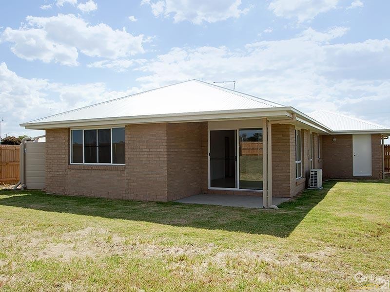 54 Neville Road, Clifton QLD 4361